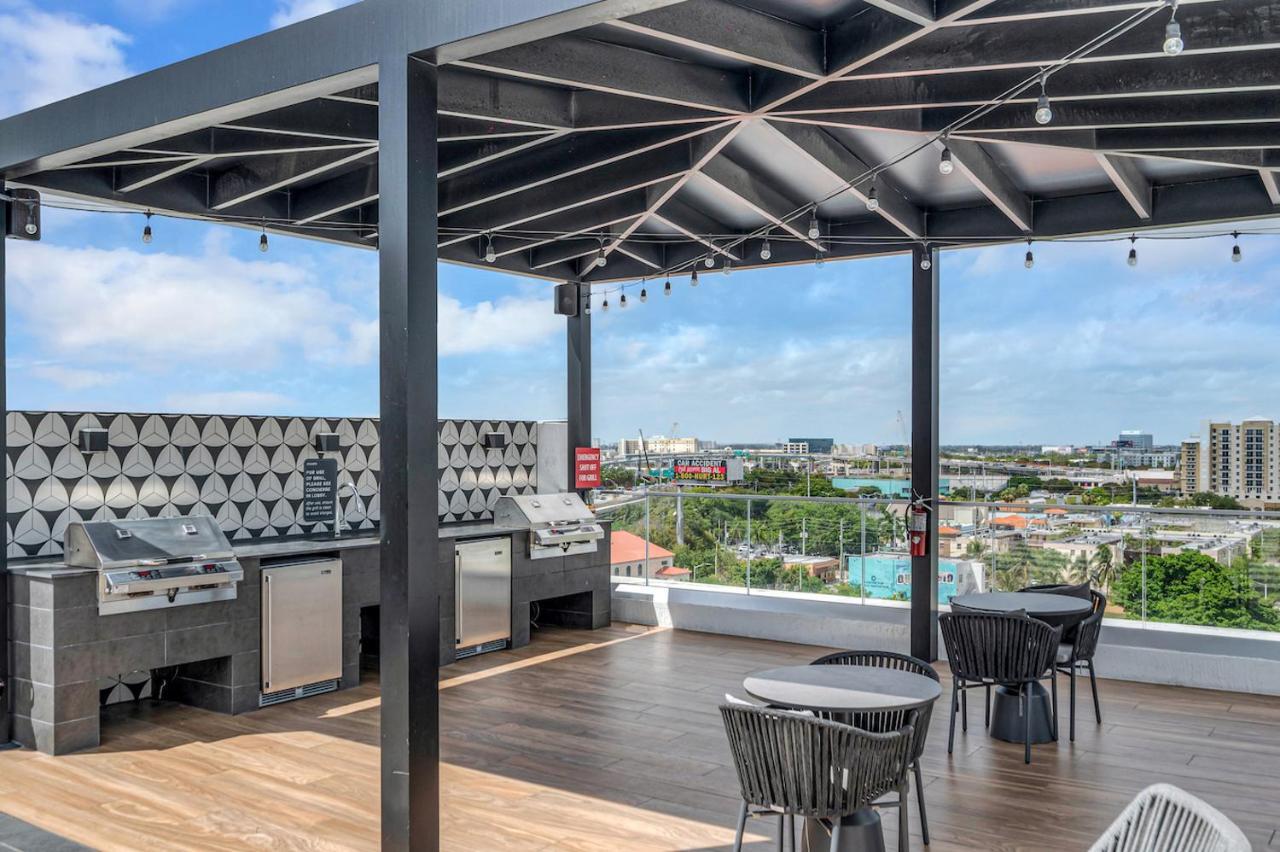 Modern Unit In Downtown Miami With Free Parking Apartment Exterior photo