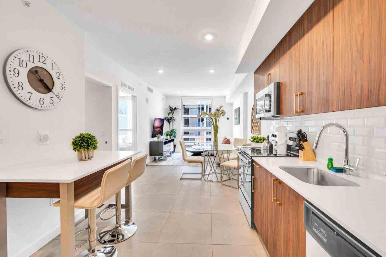 Modern Unit In Downtown Miami With Free Parking Apartment Exterior photo