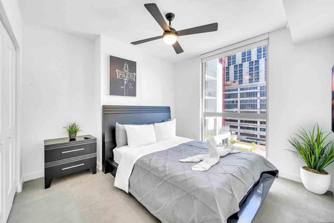 Modern Unit In Downtown Miami With Free Parking Apartment Exterior photo